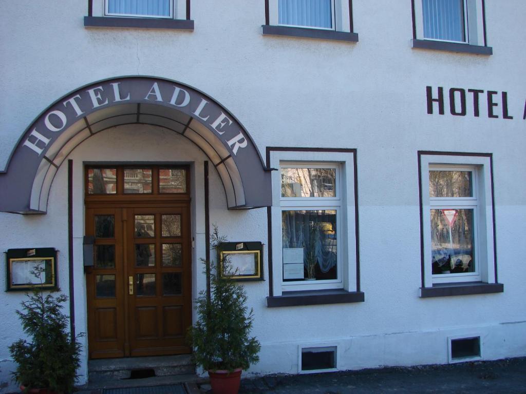 Hotel-Restaurant-Adler Reichenbach im Vogtland Esterno foto